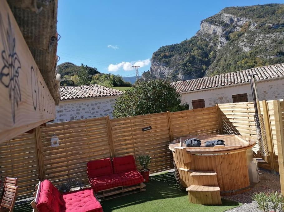 Gite L'Edelweiss 3* La Piarre Εξωτερικό φωτογραφία